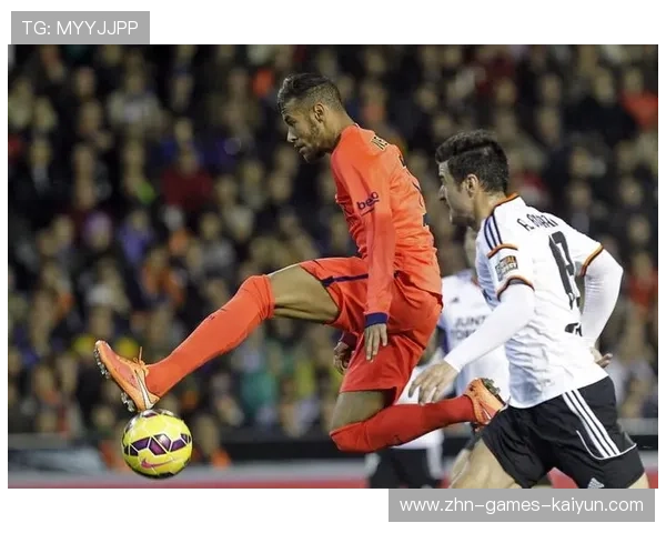 维尼修斯强势停球后直接推进